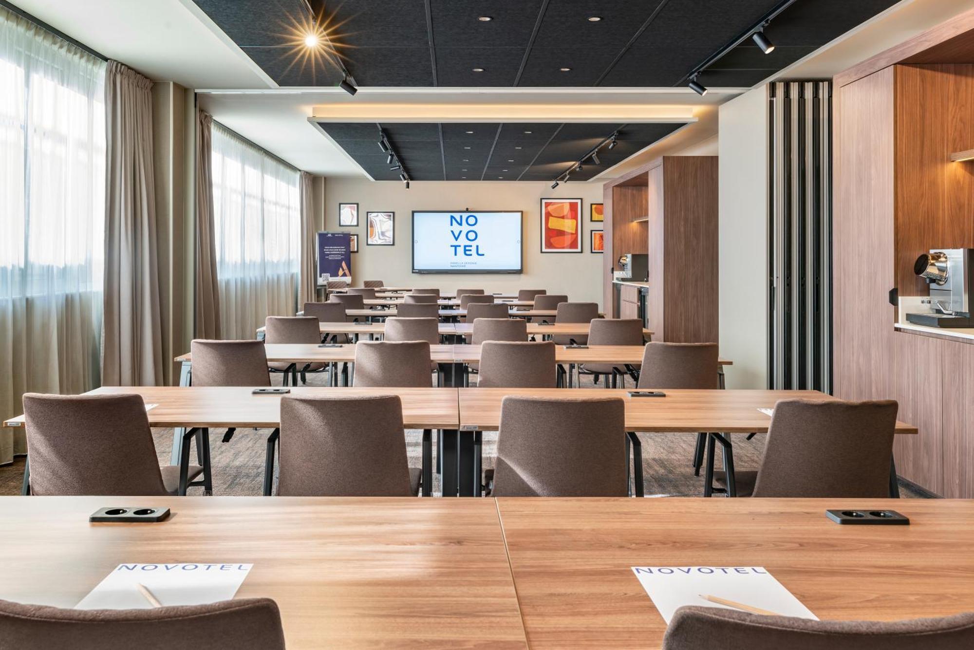 Novotel Paris La Defense Nanterre Eksteriør bilde