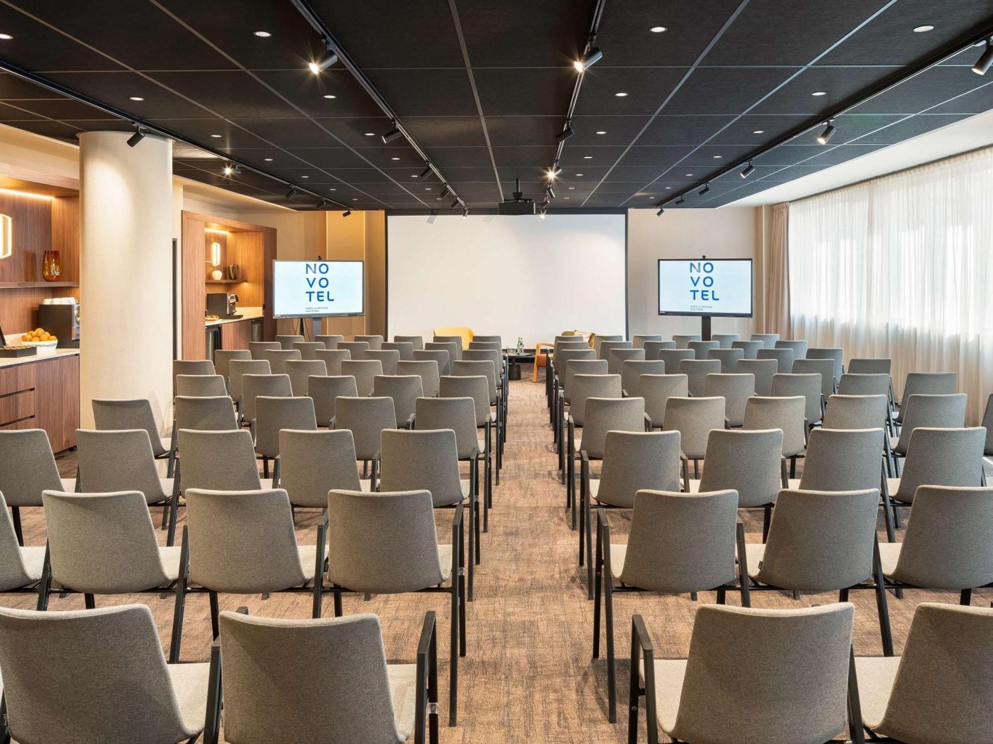 Novotel Paris La Defense Nanterre Eksteriør bilde